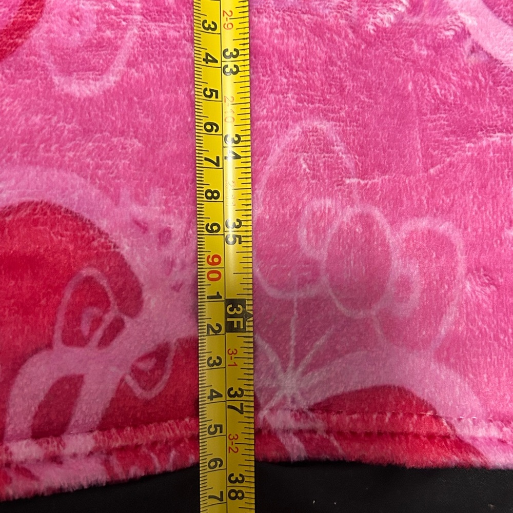 Hello Kitty Pink Blanket - Picture 7 of 8